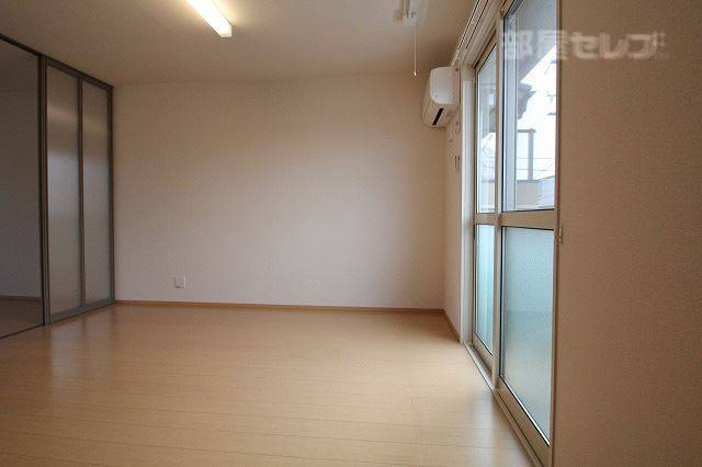 居室・リビング　※２０１号室室内参照