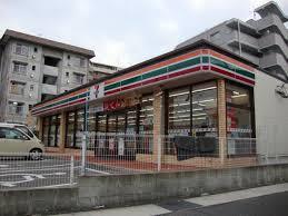 コンビニ　セブンイレブン 博多南八幡町店（コンビニ）まで450m