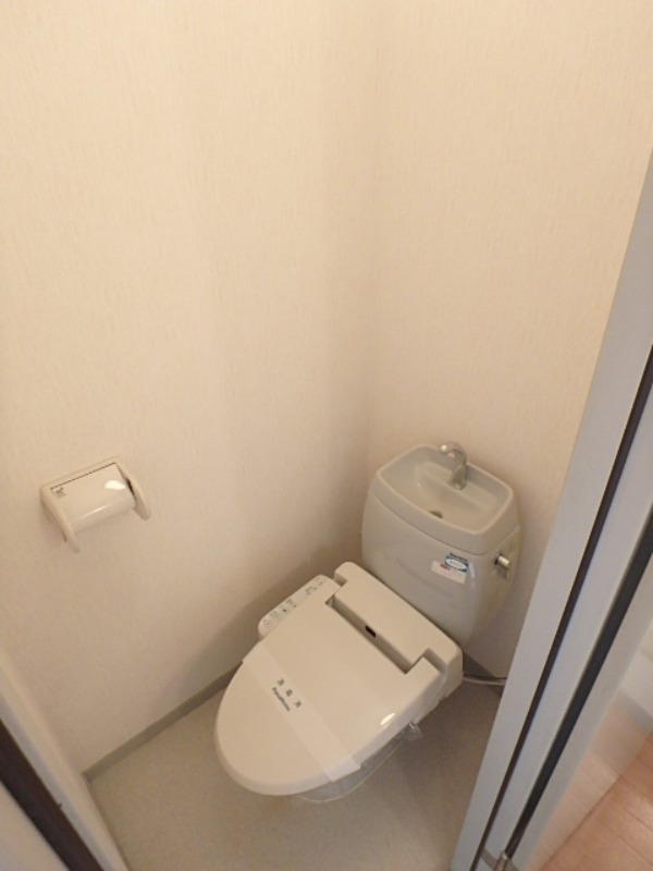 トイレ　図面と現状が相違がある場合には現状を優先