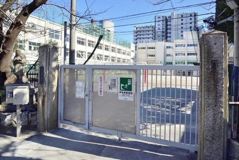 小学校　品川区立鈴ケ森小学校（小学校）まで115m