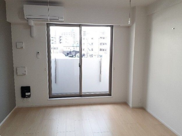 居室・リビング　ゆったりとした居間です