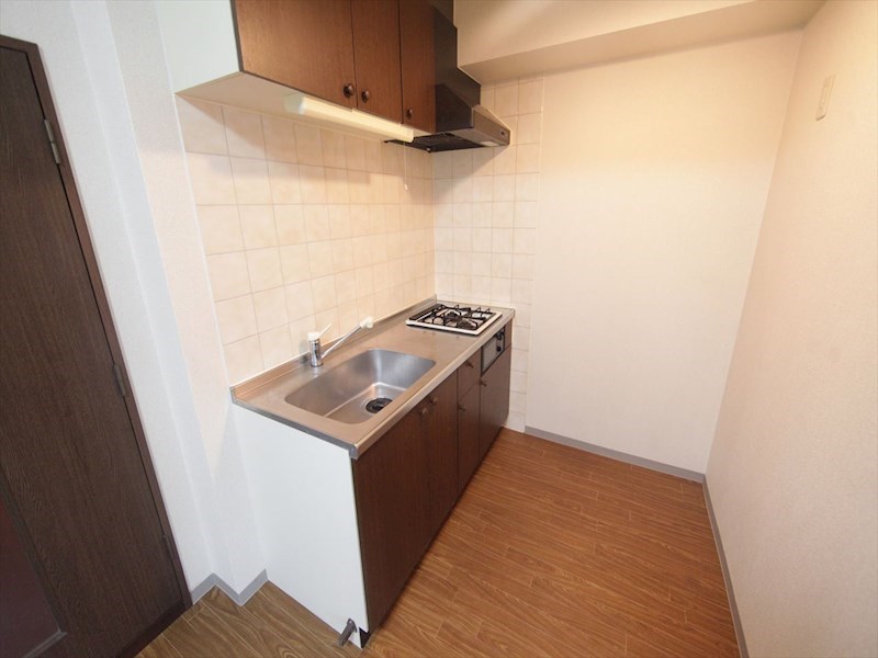 キッチン　システムキッチン（ガス2口コンログリル付）