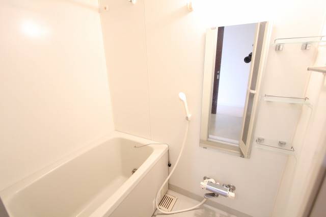 バス・シャワールーム　お風呂も便利な作りです