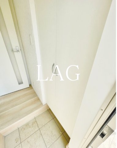 玄関　玄関です。