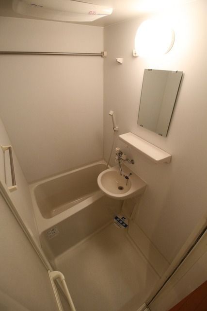 バス・シャワールーム　☆バス☆