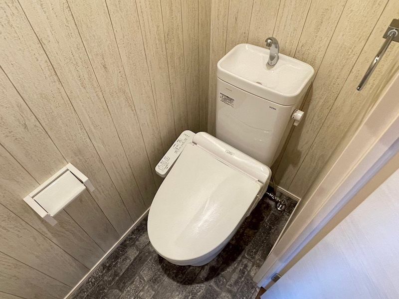 トイレ　トイレ