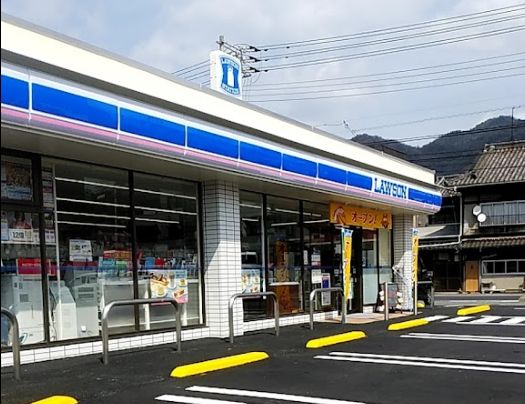 コンビニ　ローソン 呉海岸店（コンビニ）まで437m