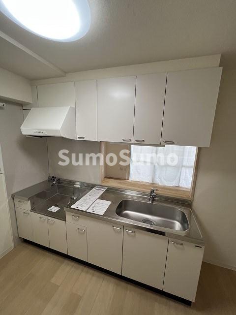 キッチン　コンパクトなキッチンで掃除もラクラク