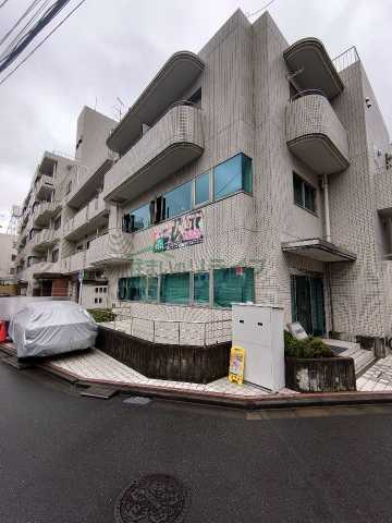 建物外観　ロイヤルパーク高田