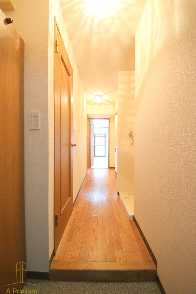 玄関　シュロスヒロカズ大手前