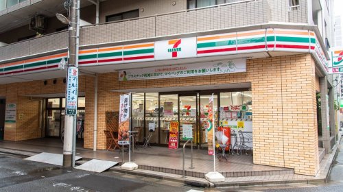 コンビニ　コンビニ（コンビニ）まで2012m