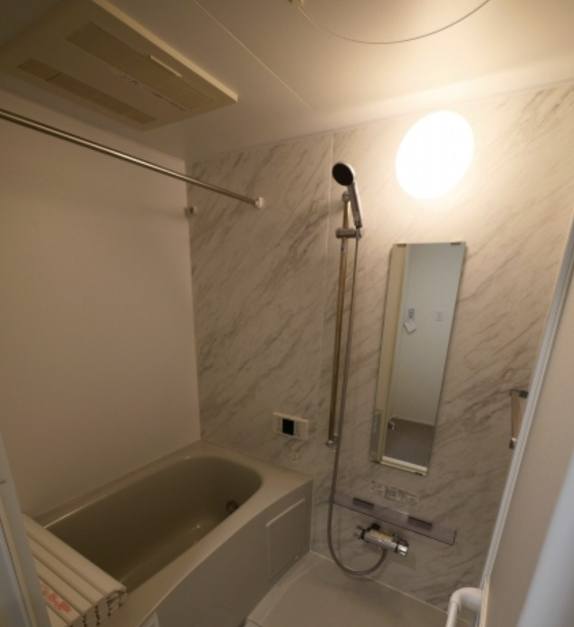 バス・シャワールーム　別部屋の参考写真です。