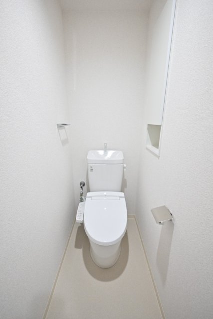 トイレ　清潔感のあるトイレです