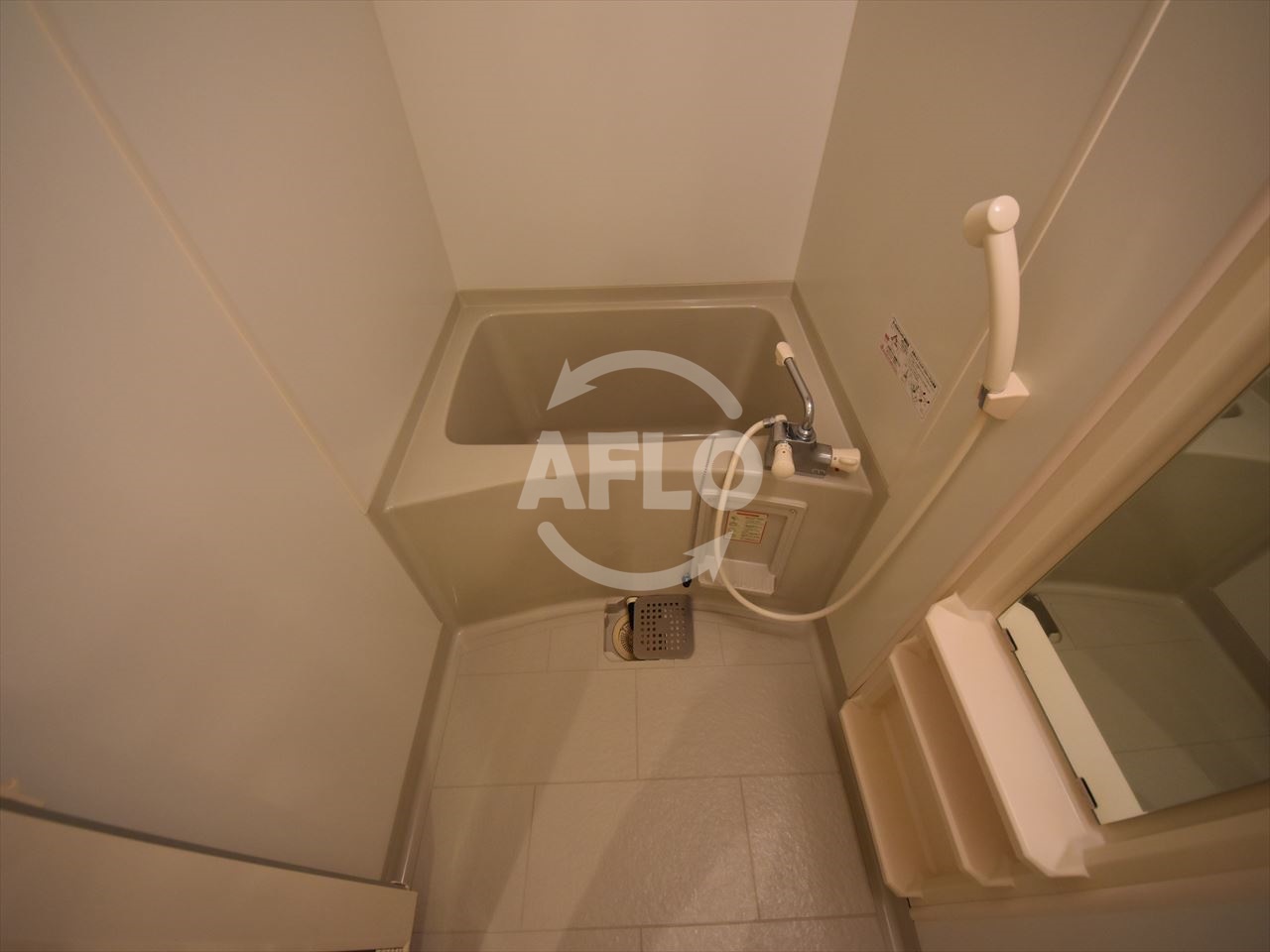 バス・シャワールーム　パウゼ大手前　浴室