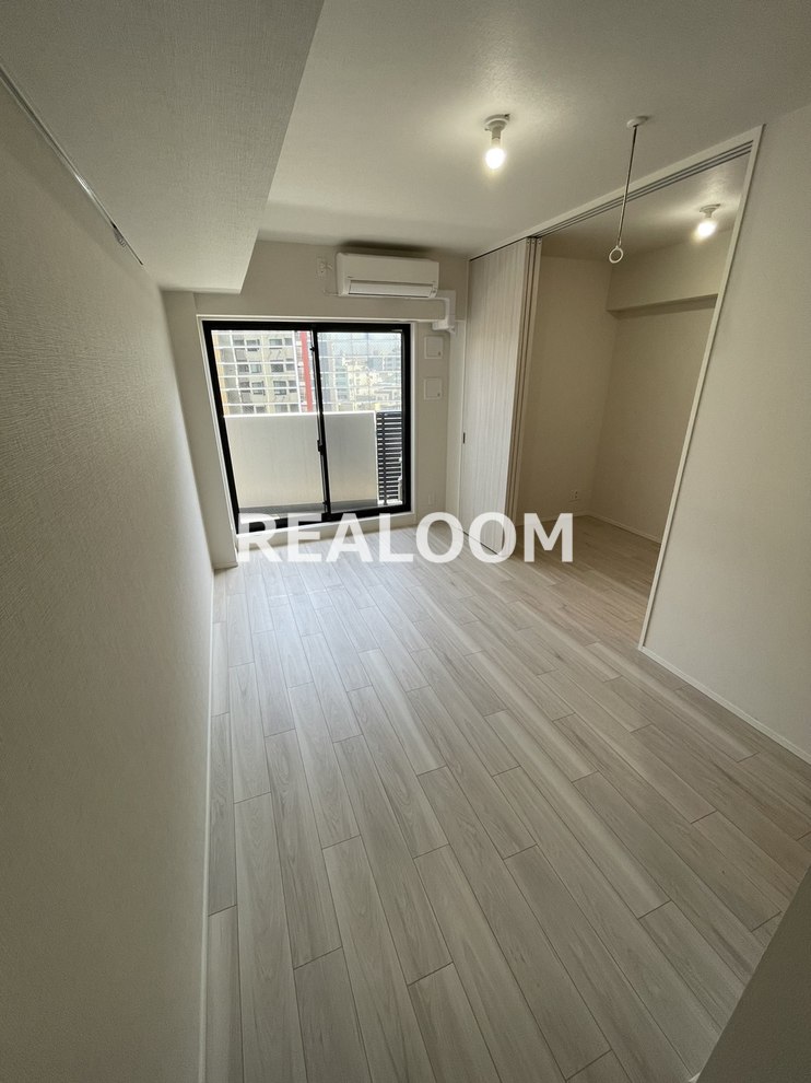 居室・リビング　写真と現況が異なる場合は現況を優先いたします。