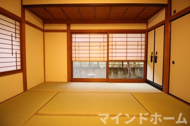 居室・リビング　1階：和室8