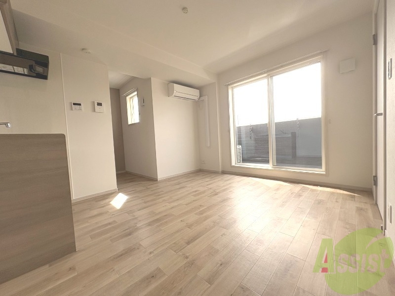 居室・リビング　７帖のリビングです。お部屋を広く使えます。