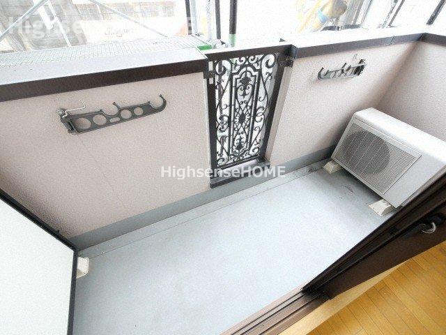 バルコニー　広々としたバルコニーです