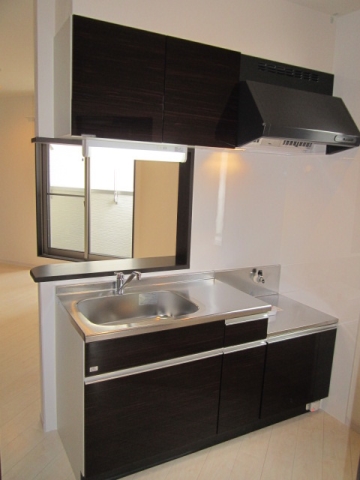 キッチン　調理スペースがしっかり確保できております