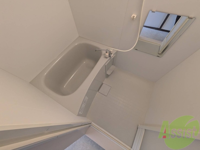 バス・シャワールーム　お風呂はゆっくり入りたくなるサイズ感がいいですね。