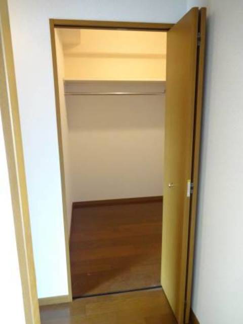 収納　ウォークインクローゼット