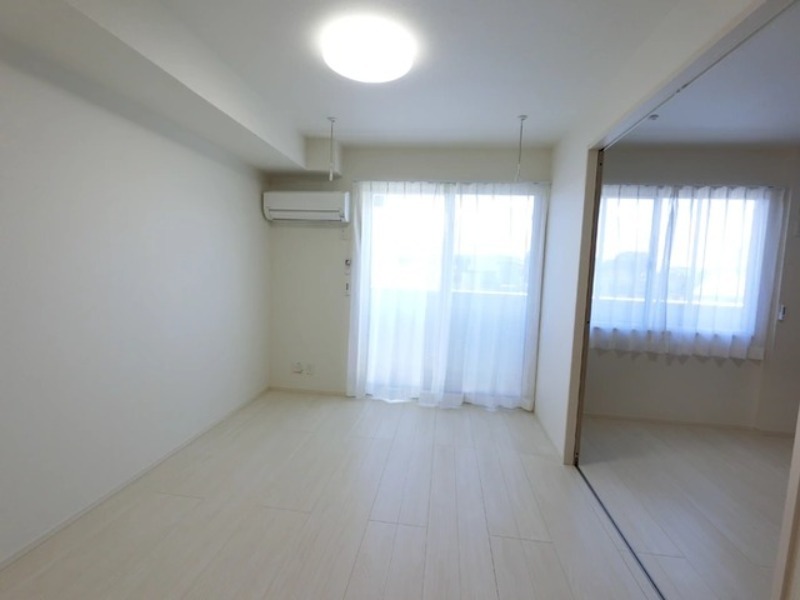 居室・リビング　図面と現状に相違がある場合には現状を優先