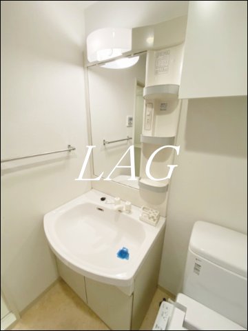 洗面設備　独立洗面台です。