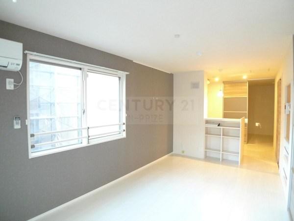 居室・リビング　反転タイプ