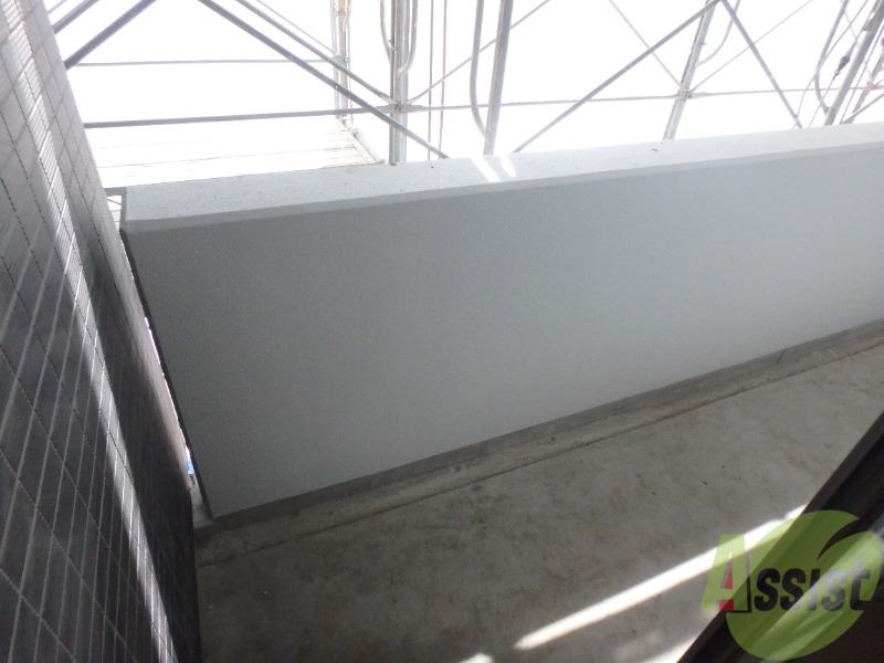 バルコニー　バルコニーです、洗濯物を干せるスペースがございます