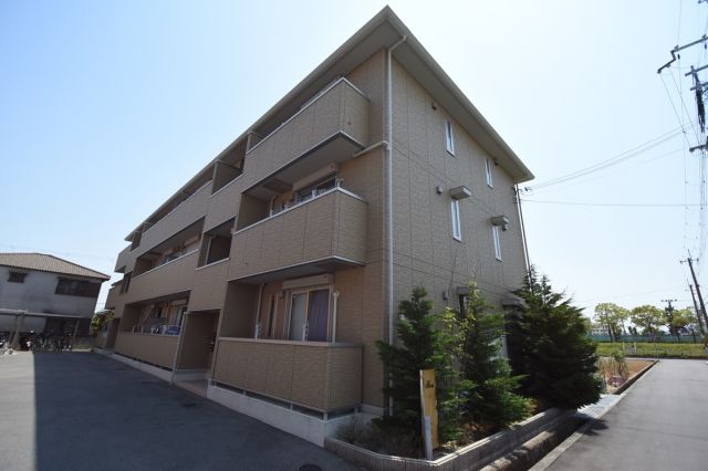 建物外観　セコムのセキュリティシステム付きで安心！