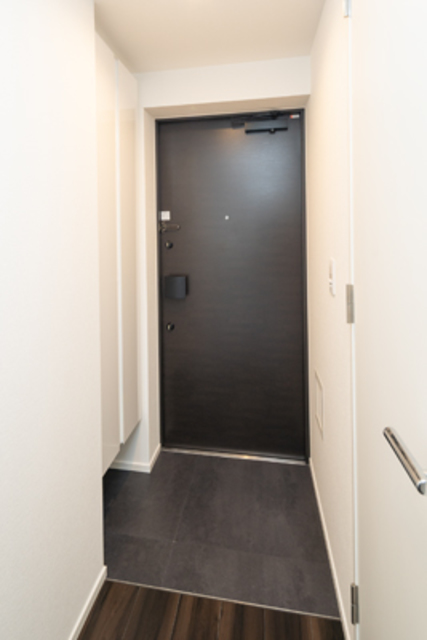 玄関　※写真は同タイプ住戸です。