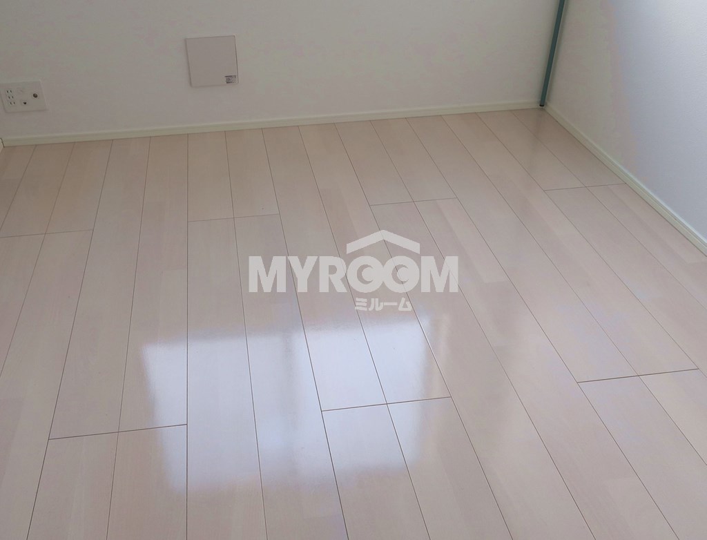 居室・リビング　ホワイトフローリング☆(同一仕様写真)