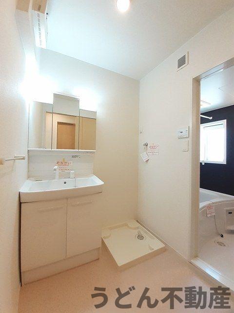 洗面設備　うどん県のお部屋探しはうどん不動産へ うどんちゃんとLINE