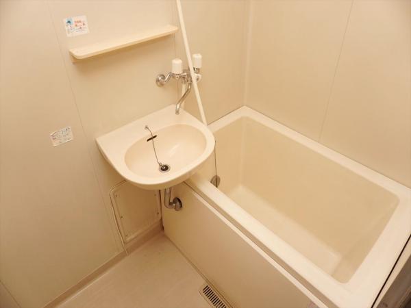 バス・シャワールーム　浴室