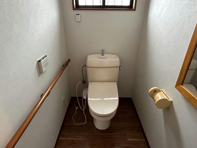 トイレ　1F北側