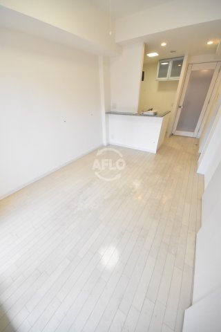 居室・リビング　エステムコート梅田・天神橋IIグラシオ　リビング