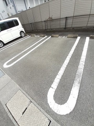 駐車場　車をお持ちの方に嬉しい駐車場付きの物件です