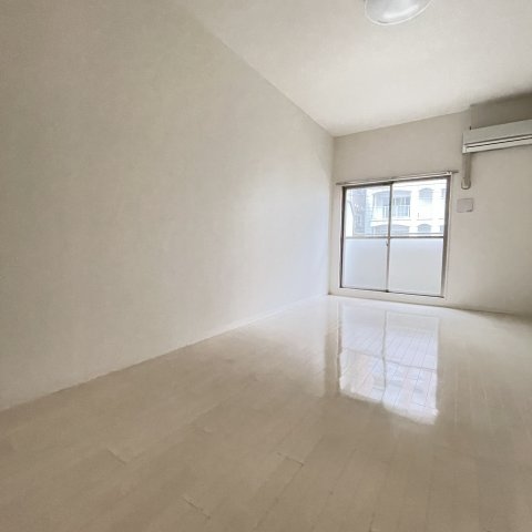 居室・リビング　同仕様タイプです