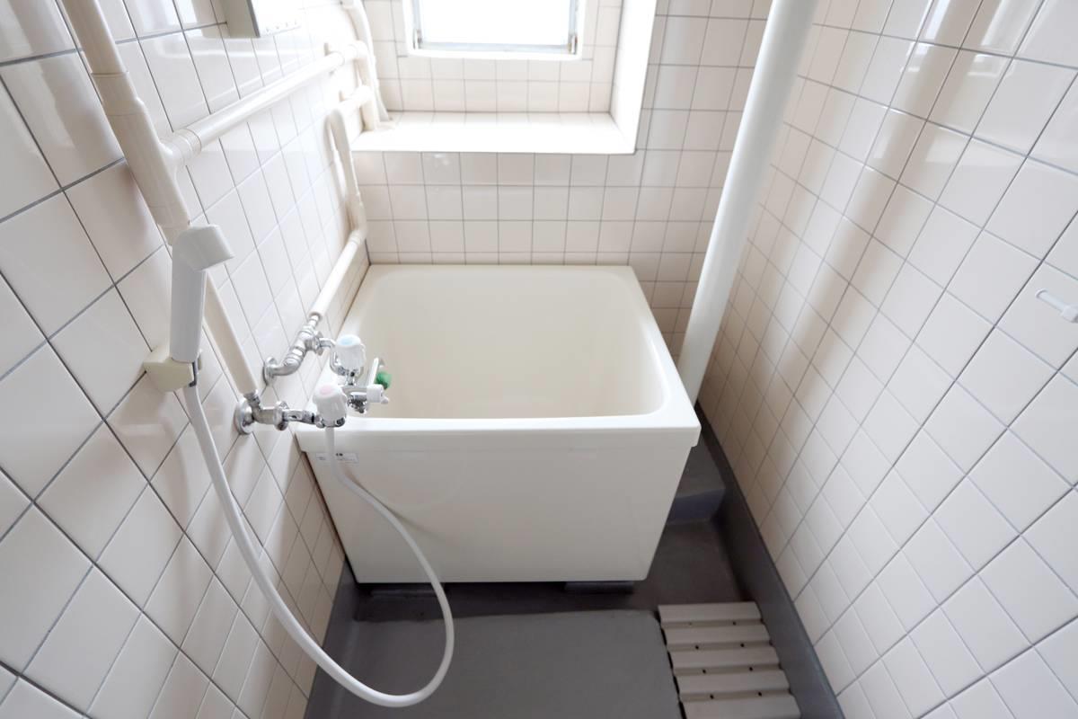ビレッジハウス石脇1号棟の風呂写真