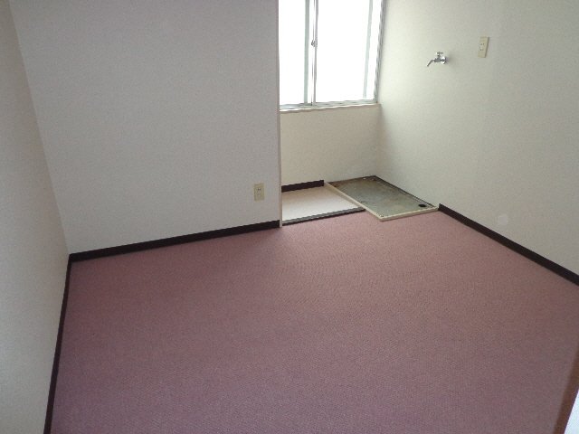 居室・リビング　この写真は同マンションの他のお部屋のものです