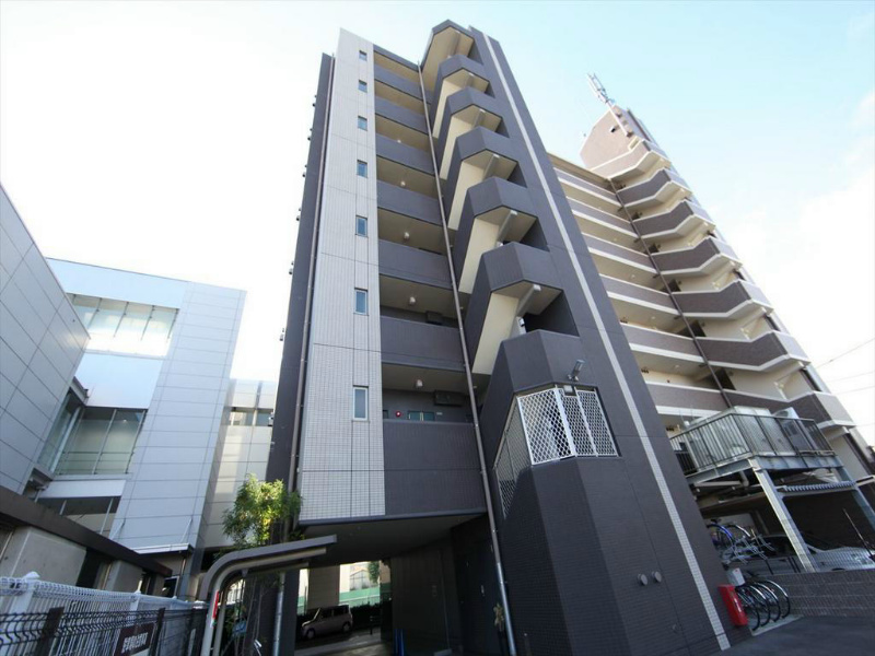 建物外観　外観　オートロック付　防犯カメラ付
