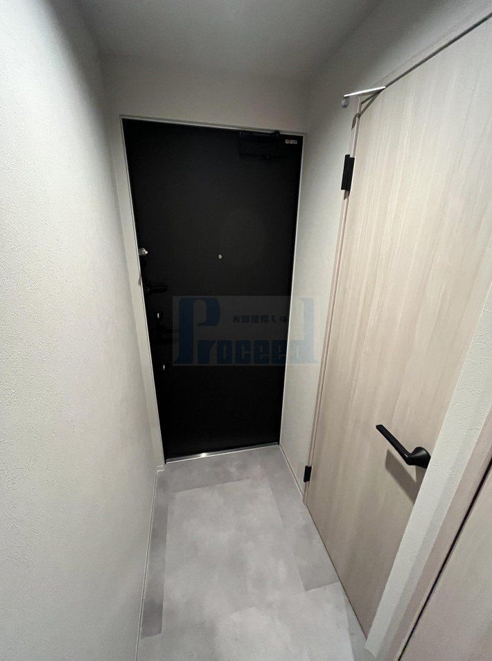 玄関　※別部屋参考写真※現況優先です