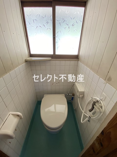 トイレ　【建馬ハイツ】