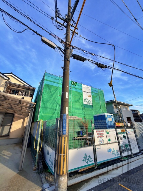 建物外観　外観（建設中）