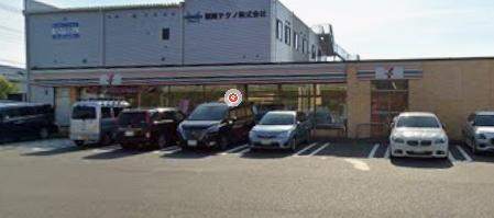 コンビニ　セブンイレブン厚木金田店（コンビニ）まで875m
