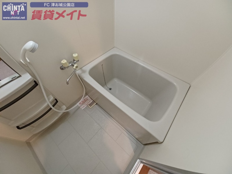 バス・シャワールーム　別部屋参考写真です