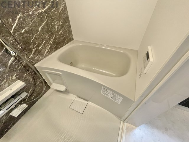 バス・シャワールーム　追い炊き・浴室乾燥機付き！