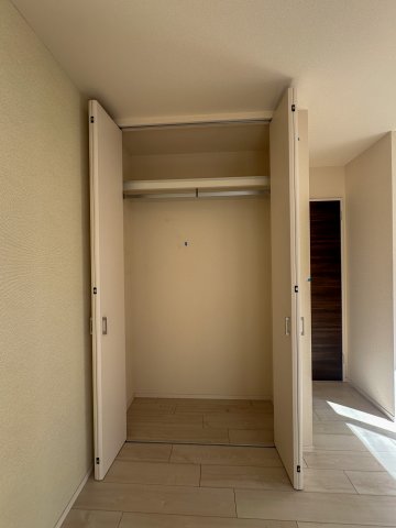 収納　別タイプのお部屋の写真です