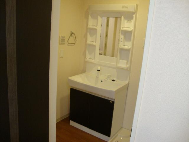 洗面設備　洗髪洗面化粧台