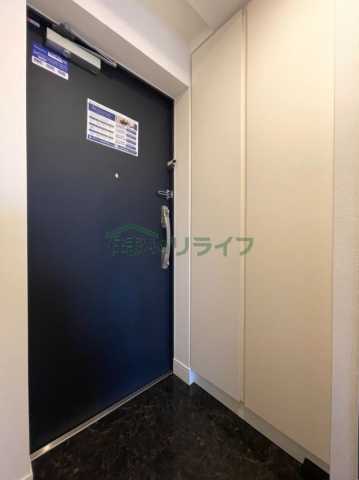 玄関　レジディア三軒茶屋III(参考画像)